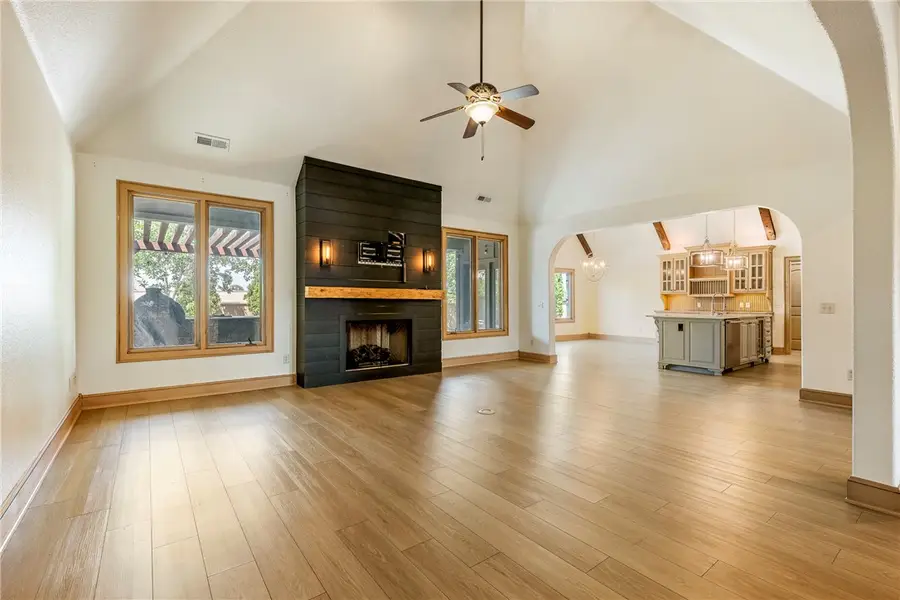 3600 Champagne Avenue, Bentonville, AR 72712 - #3