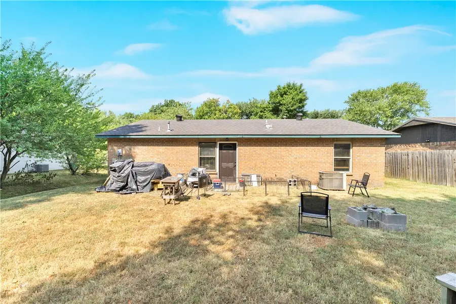 2701 N 3rd Street, Rogers, AR 72756 - #2