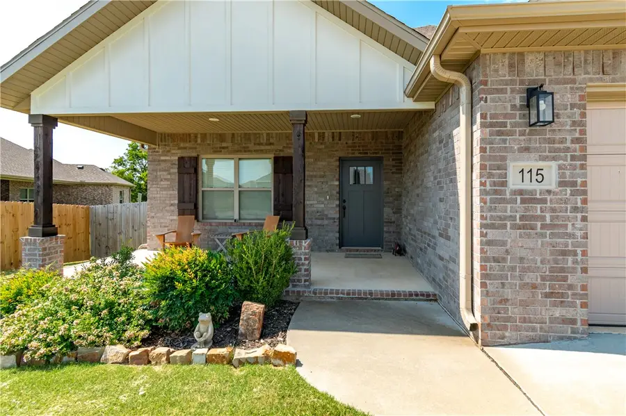 115 W Pitts Street, Farmington, AR 72730 - #3