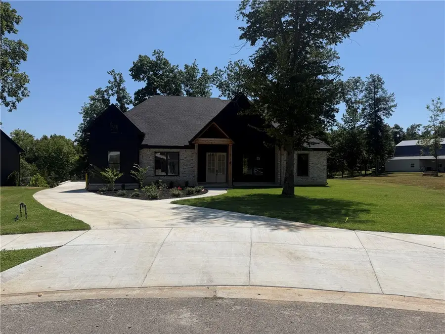 105 Autumn Hills Road, Bentonville, AR 72712 - #2