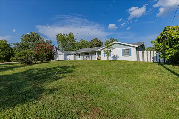 725 Summerhill Drive, Gassville, AR 72635