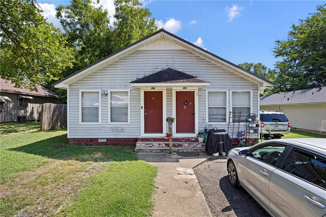 224 & 226 E J Street, Russellville, AR 72801 - #1