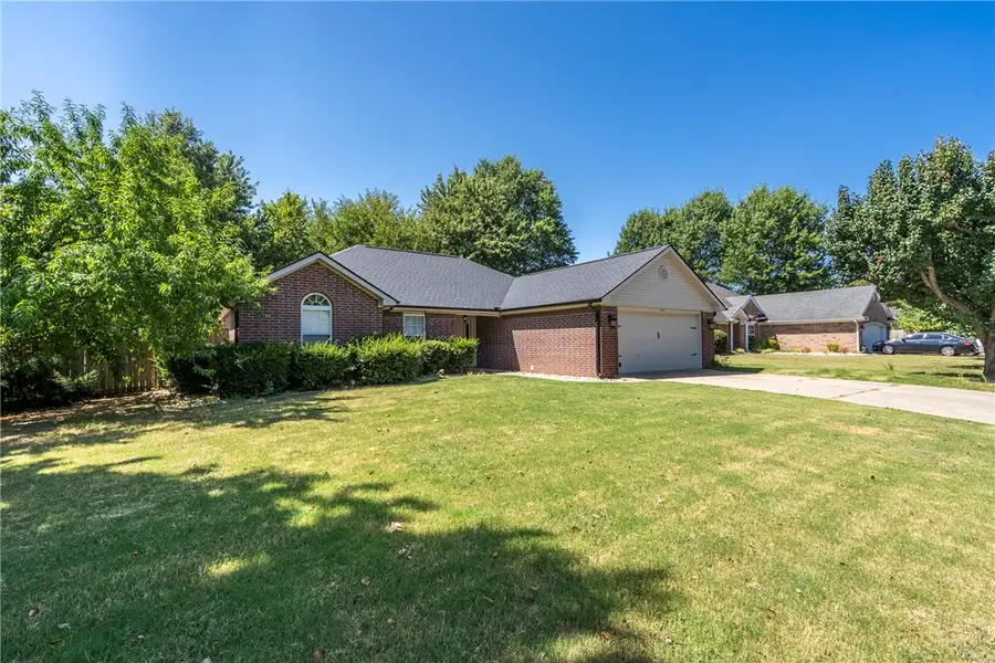 303 Edgehill Avenue, Lowell, AR 72745 - #2