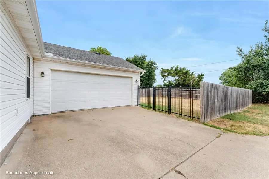 1284 N Tradition Avenue, Fayetteville, AR 72704 - #3