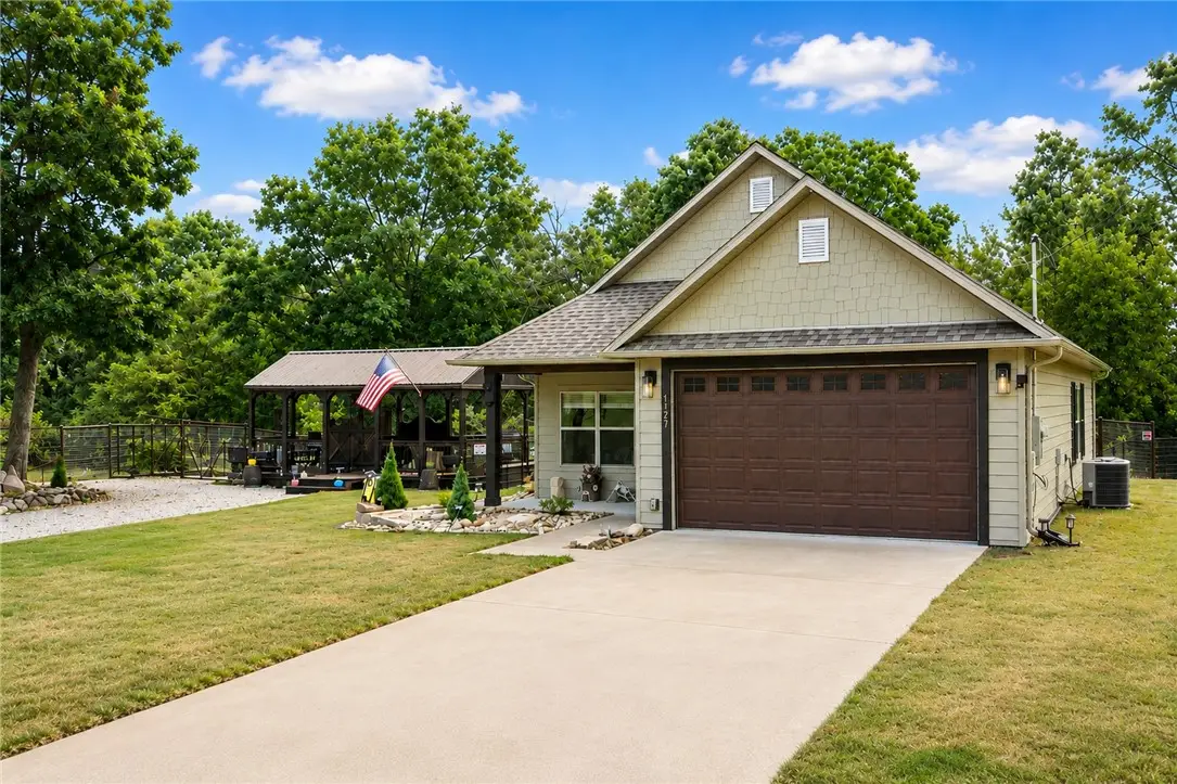 1727 Windsor Drive, Diamond City, AR 72644 - #1