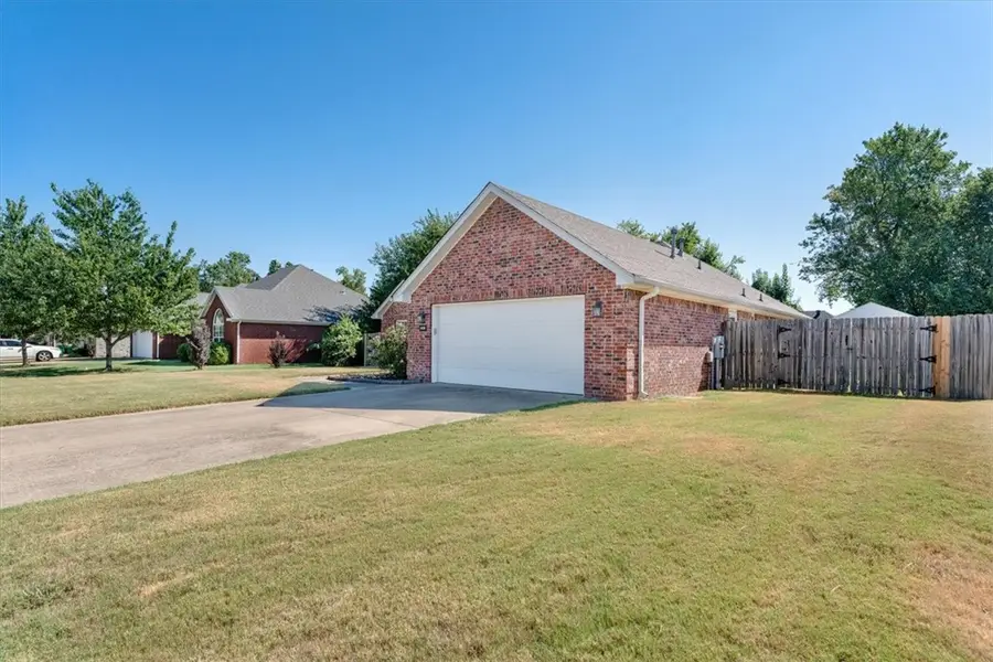 800 Harvest Street, Centerton, AR 72719 - #3