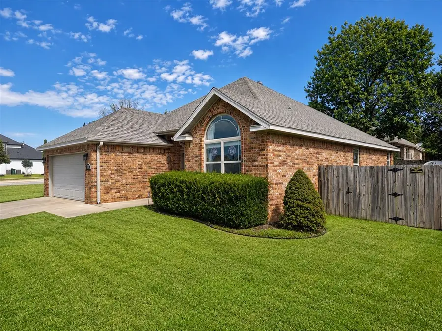 3682 W Grouse Road, Fayetteville, AR 72704 - #3