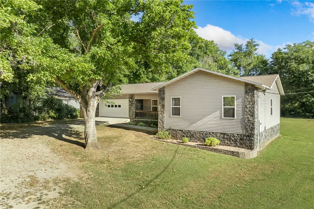 622 Church Avenue, Berryville, AR 72616 - #1
