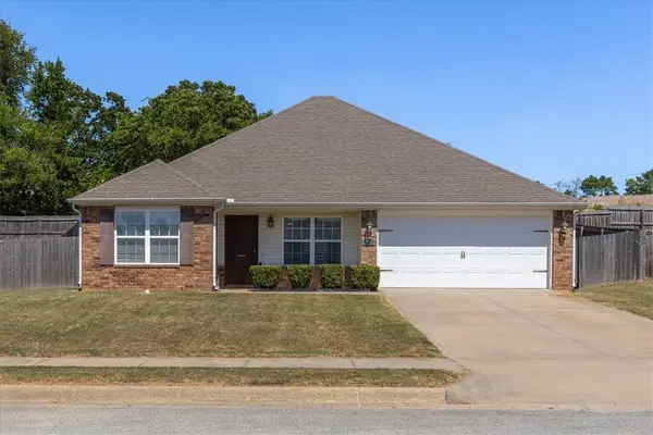 6142 Clay Avenue, Springdale, AR 72762