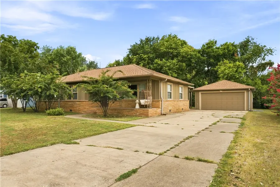 704 Shipley Street, Springdale, AR 72764 - #2