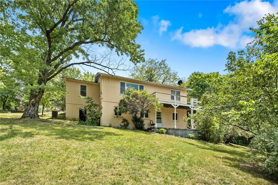 48 White Street, Eureka Springs, AR 72632 - #3
