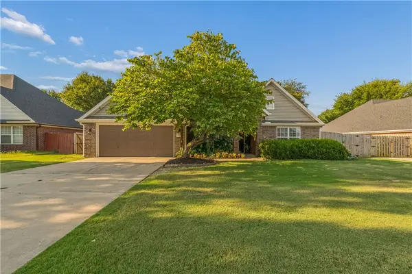 4271 Ravenwood Lane, Springdale, AR 72762