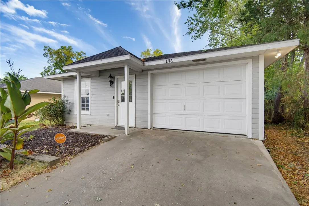 1116 E Jewell Street, Siloam Springs, AR 72761 - #1