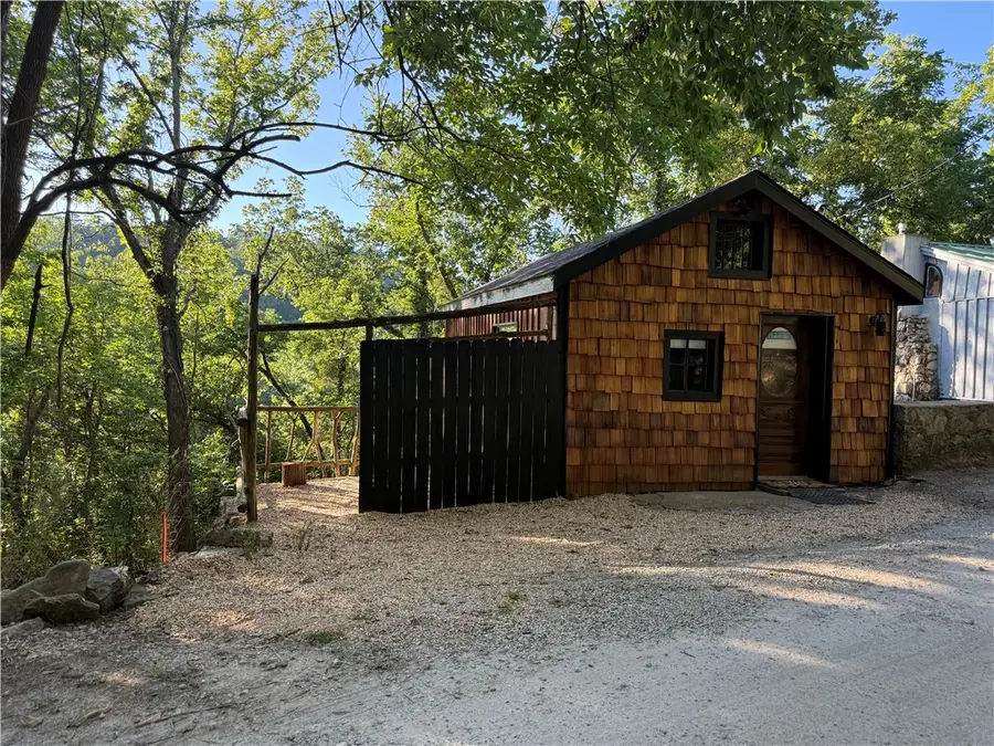 14 Nut Street, Eureka Springs, AR 72632 - #3