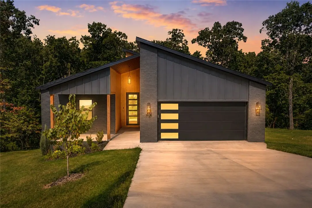 19 Dumfries Lane, Bella Vista, AR 72715 - #1