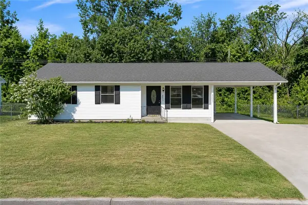 803 4th Avenue, Gravette, AR 72736