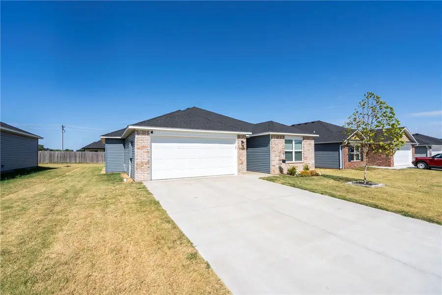 1533 Ace Avenue, Gentry, AR 72734 - #3