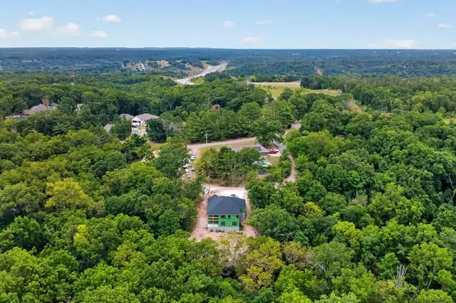 8 Gilbert Circle, Bella Vista, AR 72715 - #3