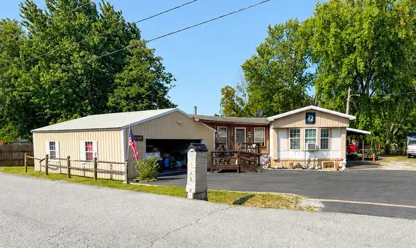 2304 State Line Road, Watts, OK 74964