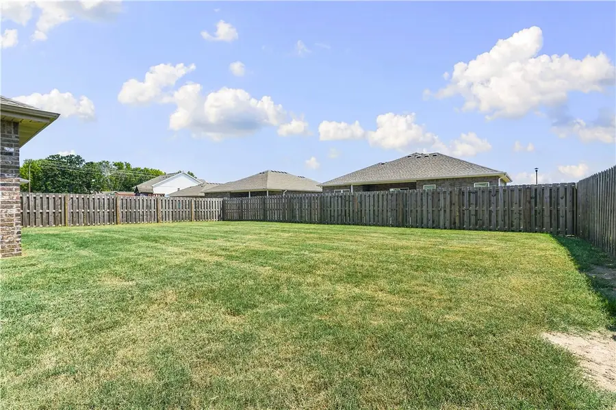 812 Robinson Street, Pea Ridge, AR 72751 - #3
