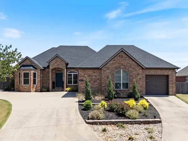 5807 S 66th Street, Rogers, AR 72718