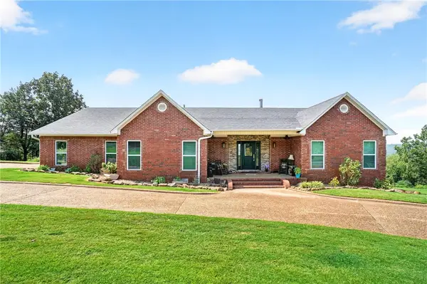 3268 Crow Mountain Road, Russellville, AR 72802