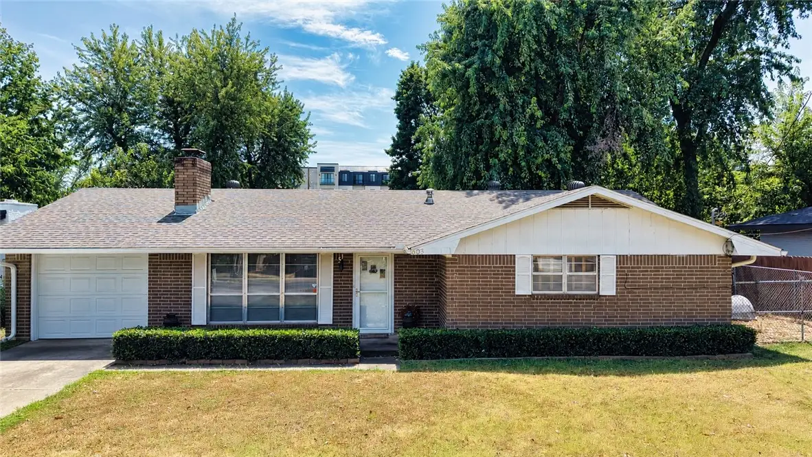 803 SW 2nd Street, Bentonville, AR 72712 - #1