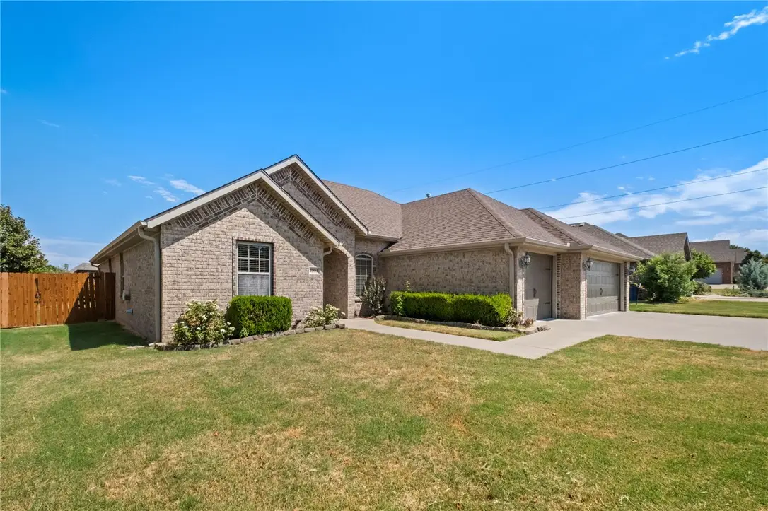2904 SW Joshua Avenue, Bentonville, AR 72713 - #1