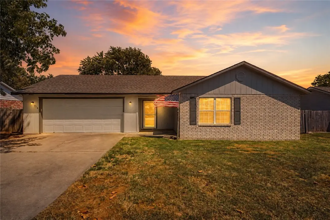 714 Bloomfield Street, Gentry, AR 72734 - #1