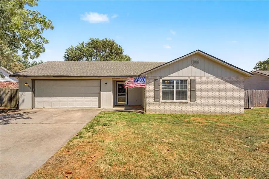 714 Bloomfield Street, Gentry, AR 72734 - #2