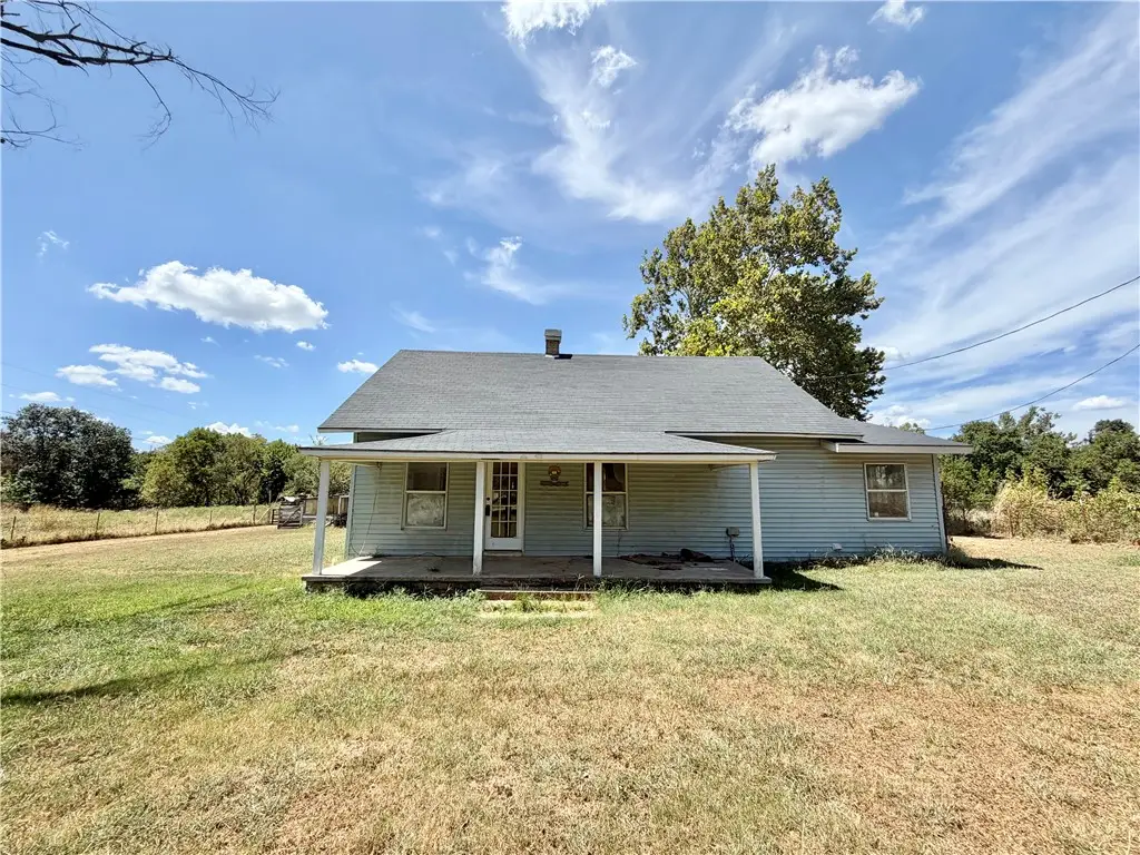 10099 Cherokee Main Street, Gentry, AR 72734 - #1
