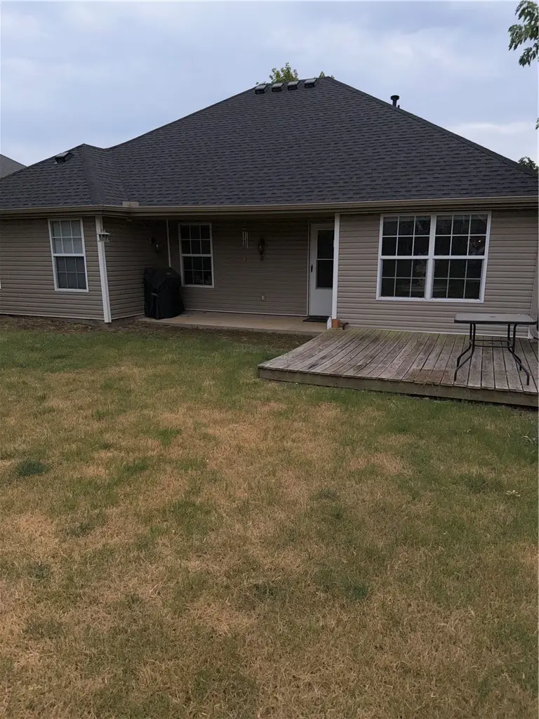 1209 E Freedom, Siloam Springs, AR 72761 - #3