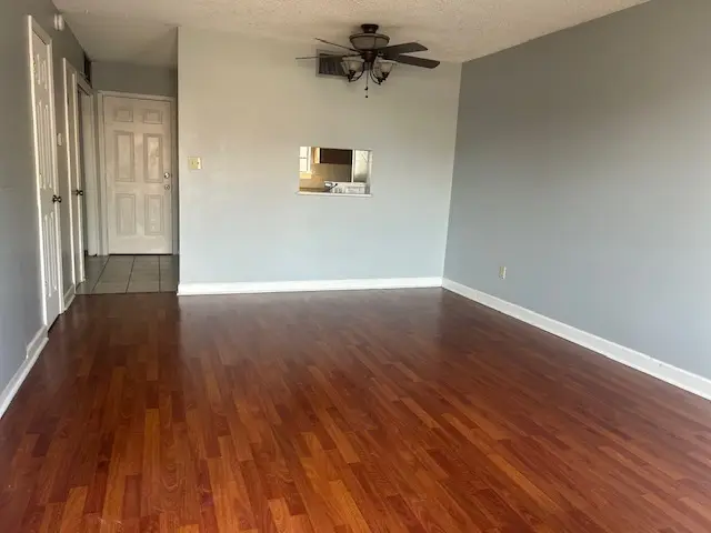 1425 N Nashville Avenue, Russellville, AR 72801 - #2