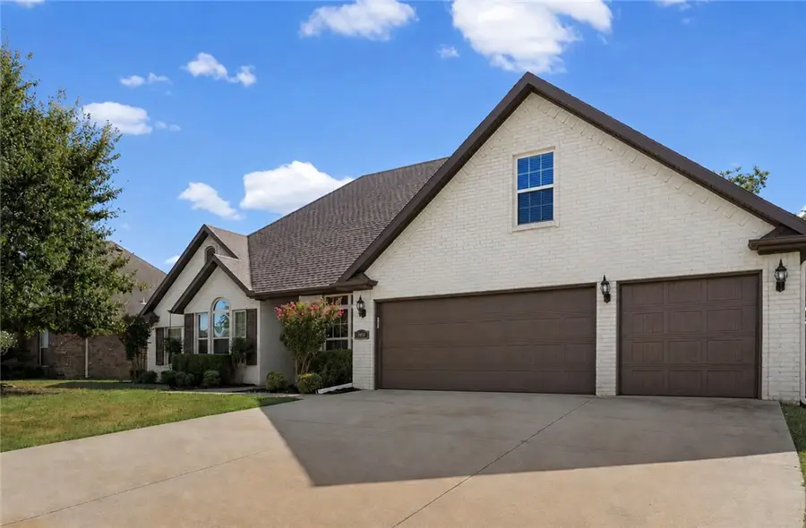 3953 E Spyglass Hill Drive, Fayetteville, AR 72701 - #3