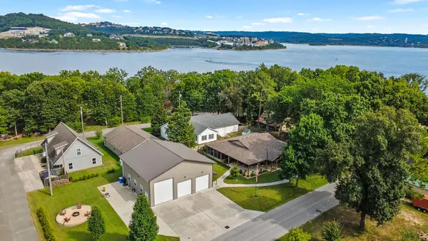 325 Lakeland Avenue, Branson, MO 65616