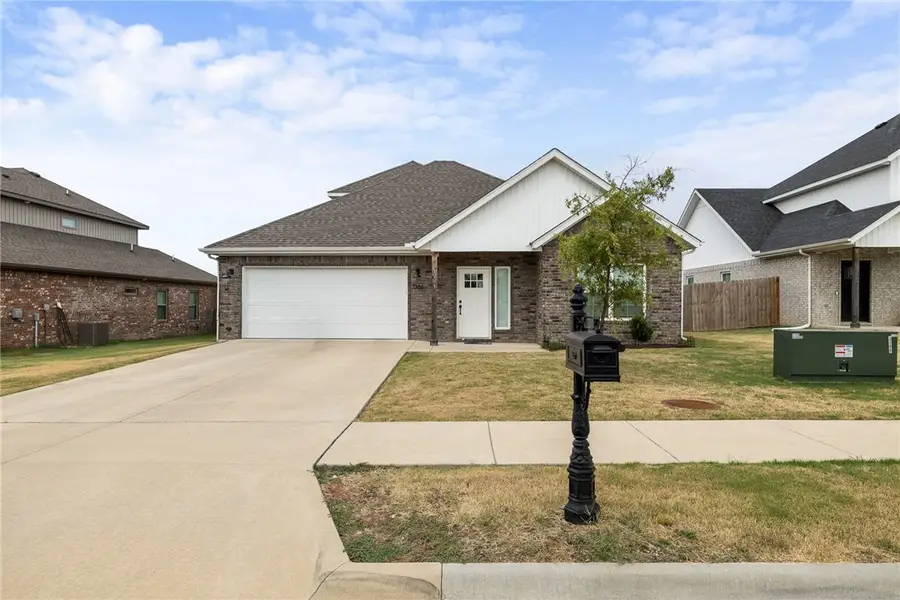 1261 Bootleg Road, Centerton, AR 72713 - #2