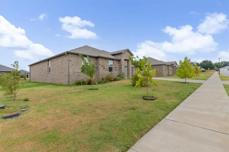 1022 Emerald Street, Prairie Grove, AR 72753 - #3