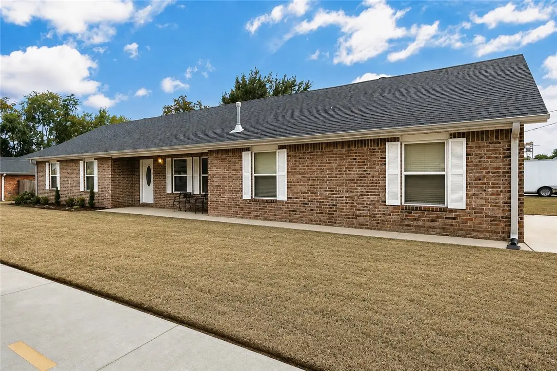 553 SW Dallas Street, Gravette, AR 72736 - #1