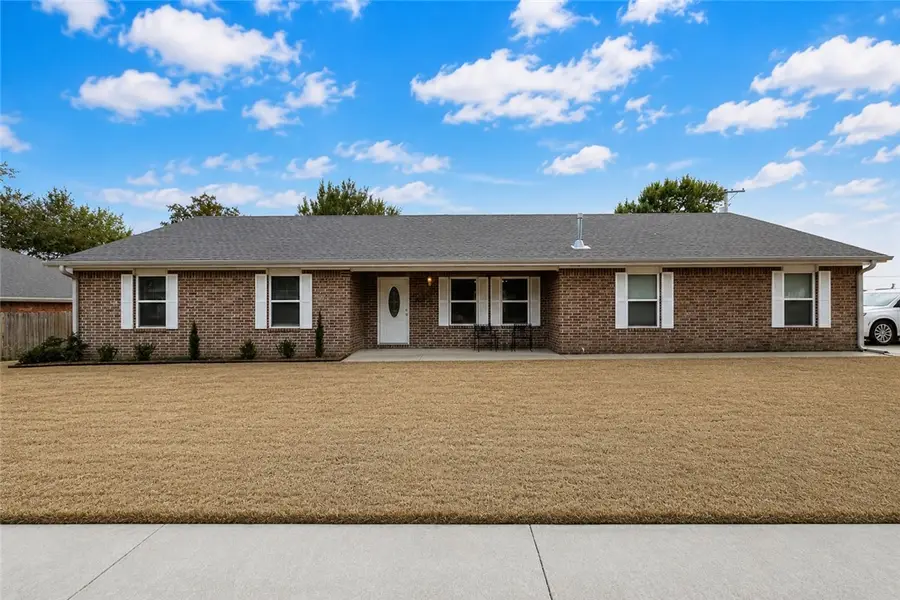 553 SW Dallas Street, Gravette, AR 72736 - #3