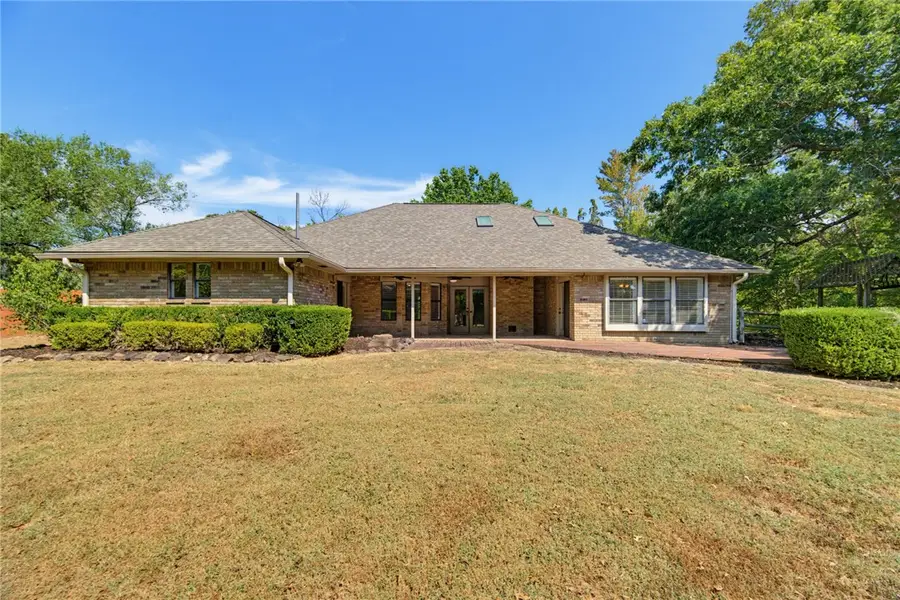 104 S Pleasant Ridge Drive, Rogers, AR 72756 - #2