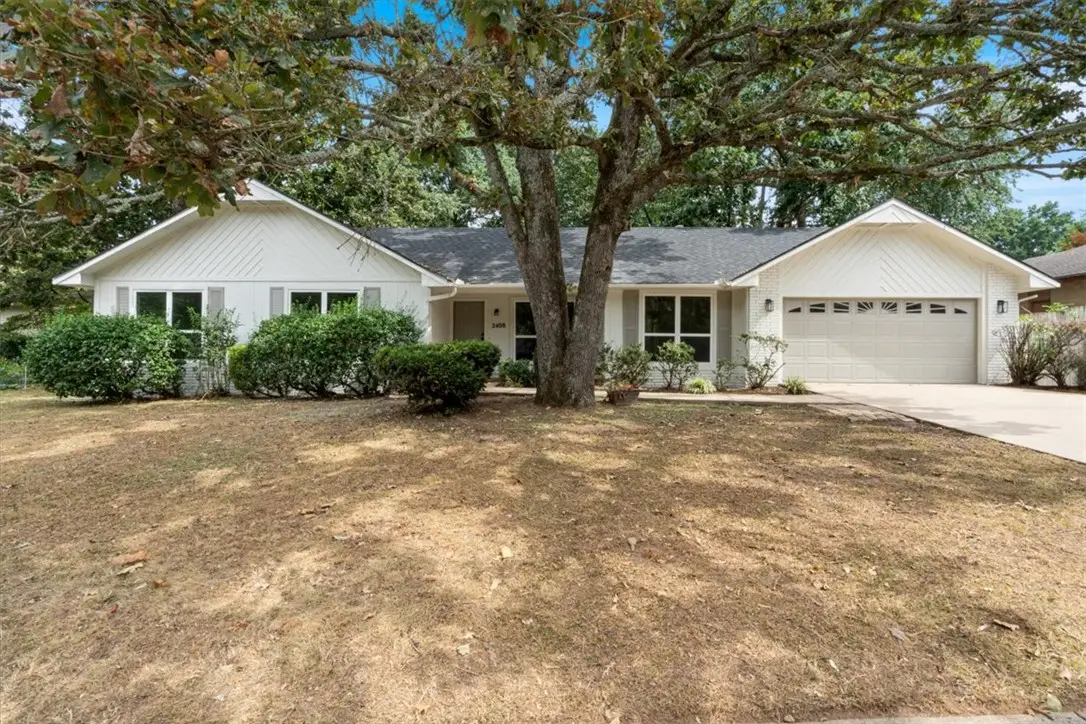 2408 N East Oaks Drive, Fayetteville, AR 72703 - #1