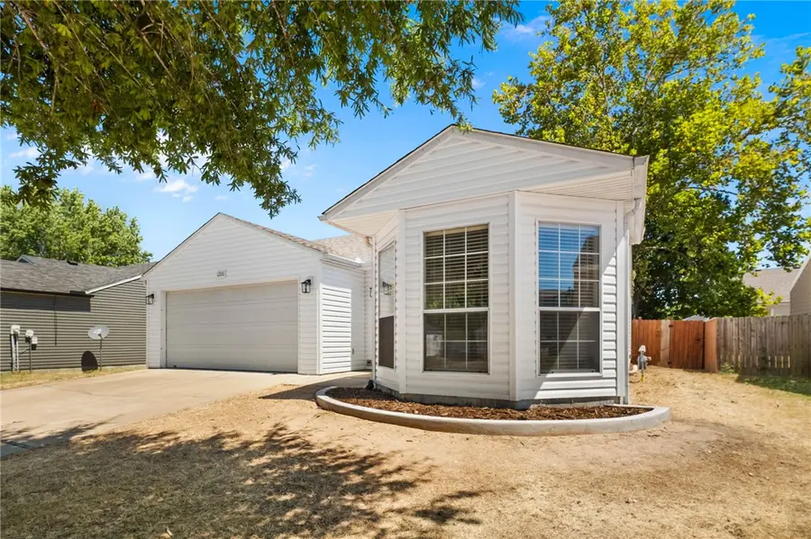 1206 Cresent Street, Bentonville, AR 72712 - #2