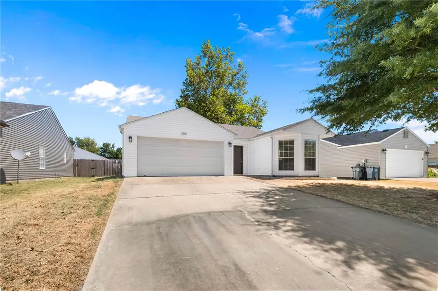 1206 Cresent Street, Bentonville, AR 72712 - #3