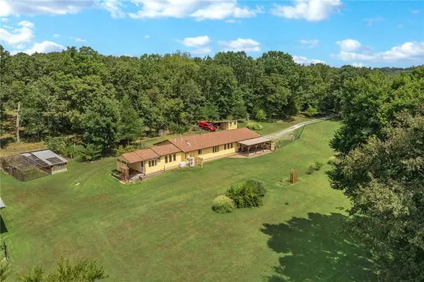 15455 N 7 Highway, Lead Hill, AR 72644