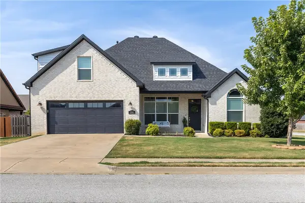284 Ranalli Avenue, Tontitown, AR 72762
