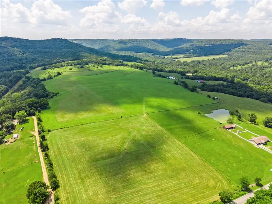 85 +/- AC Tract 4 Cr 211, Eureka Springs, AR 72632 - #3