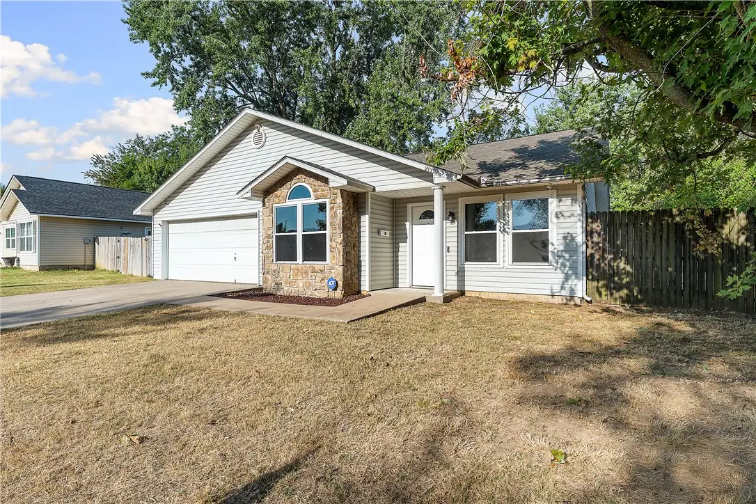 1000 Arrowwood Lane, Siloam Springs, AR 72761 - #1