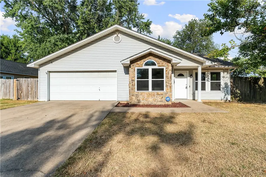 1000 Arrowwood Lane, Siloam Springs, AR 72761 - #3