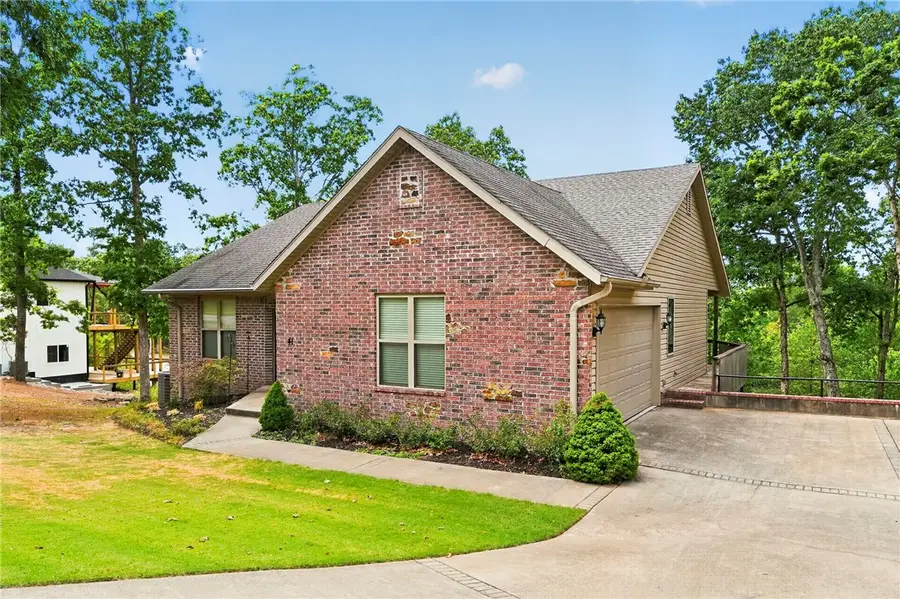 41 Village Road, Rogers, AR 72756 - #3