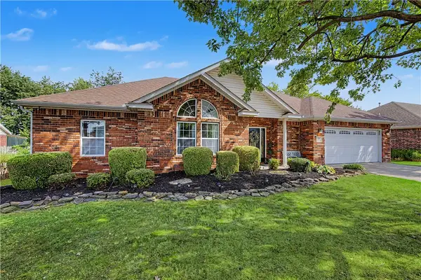 326 Northcrest Avenue, Lowell, AR 72745